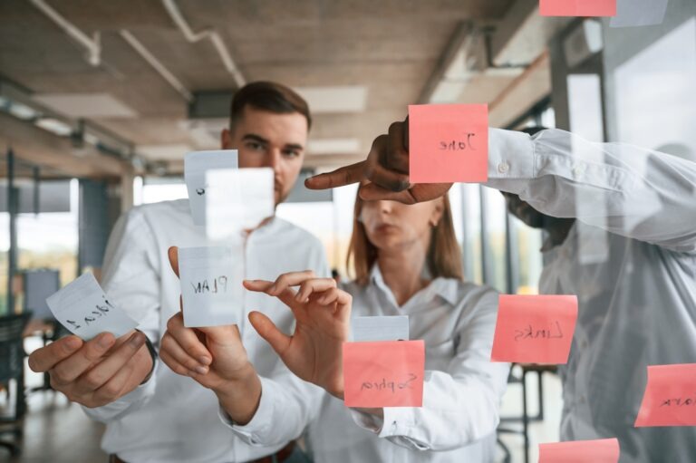 Las 7 claves de una estrategia comercial ganadora